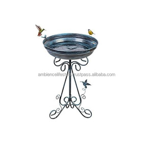 Baño para pájaros de metal de primera calidad, accesorio decorativo para jardín, duradero para uso en exteriores, acabado resistente a la intemperie con base estable y recipiente para agua. - Product Image 4
