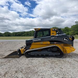 Chargeuse compacte John Deere à prix d'usine à vendre avec une construction durable, un fonctionnement puissant et un rendement optimal des matériaux - Product Image 3