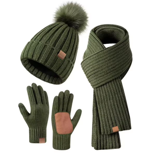 Ensemble bonnet en tricot d'hiver avec pompon et écharpe assortie, accessoires chauds en tricot pour femmes pour les journées froides - Product Image 4