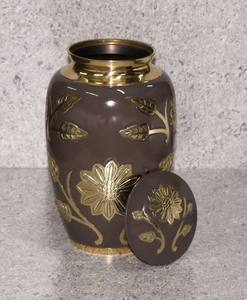 Urna Funeraria de Metal y Latón con Grabado de Flores Marrones Clásicas, para Cenizas de Adultos, Estilo Americano/Europeo - Product Image 4