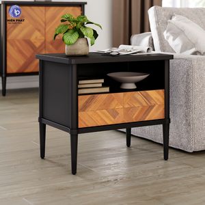 โต๊ะข้างเตียงไม้จริงสไตล์โมเดิร์น พร้อมลิ้นชักลายก้างปลาและช่องเก็บของแบบเปิด - Product Image 1