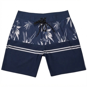 Pantalones Cortos Deportivos para Hombre, Degradado Azul y Blanco, Cintura Media, Cordón Ajustable, Secado Rápido, con Número 3 en la Parte Delantera, Poliéster Satinado - Product Image 5
