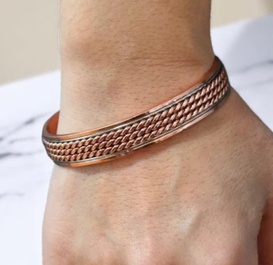 Bracelet en fil de cuivre fait main, bracelet en métal tendance, motif de nœud exquis, cadeau promotionnel original - Product Image 5