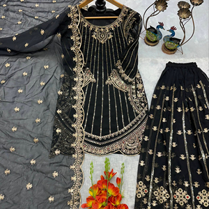 ชุดสัลวาร์ผ้าจอร์เจตต์สีดำคลาสสิก ปักลายด้วยลูกปัด - Product Image 1