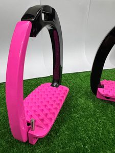 Étriers d'équitation personnalisés, épaissis, antidérapants, pour sports équestres en plein air, fabriqués par Matalan Group. - Product Image 5