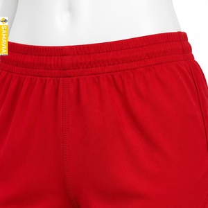 Shorts de sport SAMAVIA pour femme, rouge uni, taille mi-haute, tricoté, respirant, séchage rapide, coupe ajustée, taille élastique, 100 % polyester - Product Image 4