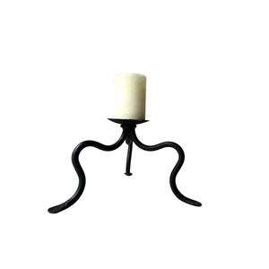 Porte-bougie conique en métal au design attrayant pour la décoration de la maison et des tables de mariage, bougies coniques noires revêtues - Product Image 3