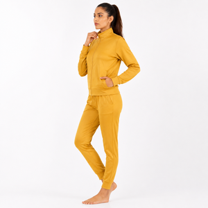 Chándal para mujer con tela suave, ajuste cómodo y diseño elegante, ideal para entrenamientos en el gimnasio, correr, viajar y uso diario informal. - Product Image 4