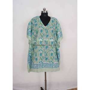 Kaftan élégant décontracté en coton léger et respirant, imprimé floral fait main, style bohème, réversible, longueur totale, col en V, avec cordon de serrage - Product Image 2