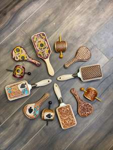 Hot Selling Real Handmade Engraved Tooled <b>Leather</b> 3 Pieces Hair Brush Hand Mirror & Hair Stick Vanity Sets Womens Stunning Gifts - Product Image 6