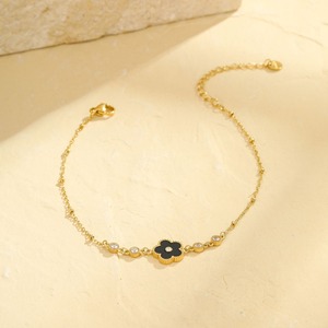 สร้อยข้อเท้ารูปหัวใจประดับเพทายหรูหรา ชุบทอง 18K PVD บนสแตนเลสสตีล ของขวัญสุดอินเทรนด์ - Product Image 2