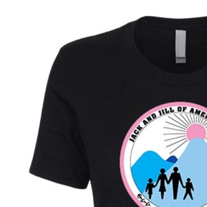 Camiseta Negra de Manga Corta con Cuello Redondo y Diseño Gráfico en Vinilo, Ropa Casual para el Día a Día, Estilo Urbano, Prenda Cómoda para un Estilo de Vida Relajado - Product Image 4