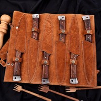 Premium handgemaakte Damascus stalen koksmessenset met walnoot houten handvatten, gekarteld lemmet, zesdelig, voor thuiskeuken koken