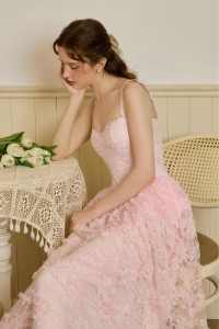 Robe longue décontractée sans manches à col carré, style vietnamien, tendance, avec dentelle florale 3D jacquard, modèle Hellen, référence KD46 - Product Image 4