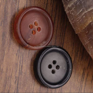 Auténtico Botón de cuerno de búfalo hecho a mano, artesanía india única hecha a mano con forro negro y marrón de Tayyab Handicrafts - Product Image 2