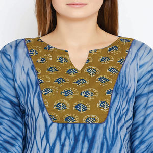 Vestido Kaftán Azul con Cuello en V para Mujer, con Bordado Dorado en el Cuello y Adorno de Borlas, Largo hasta el Suelo, Estilo Modesto para la Noche - Product Image 6