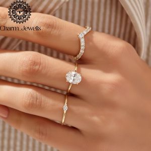 Bague de fiançailles pour femme Charm_Jewells en or jaune avec trois pierres de moissanite taille brillant ronde, sertie à griffes, style classique - Product Image 5