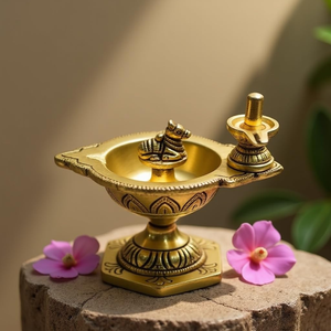 Lámpara de aceite artesanal de latón Pradhosha Linga Vilakku con Nandi y Shiva Lingam, decoración tradicional para templo Pooja Deepam, festival. - Product Image 3