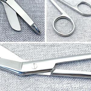 กรรไกรตัดผ้าพันแผลทำจากเหล็กสแตนเลสผ้าพันแผลสำหรับผ่าตัด & กรรไกรทางการแพทย์สำหรับการปฐมพยาบาลและการใช้ทางคลินิกเครื่องมือสัตวแพทย์ - Product Image 4