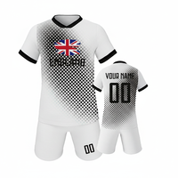 Prix d'usine – Ensemble maillot et short de football 100 % polyester sublimé, respirant, protection UV, nom d'équipe personnalisé, couleur unie