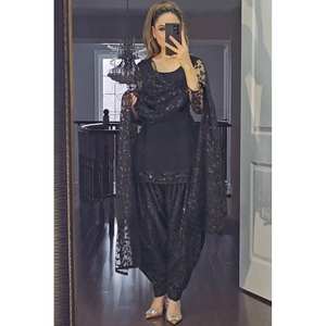 Costume Patiyala de couleur noire pour les fêtes UC-1176 - Product Image 1