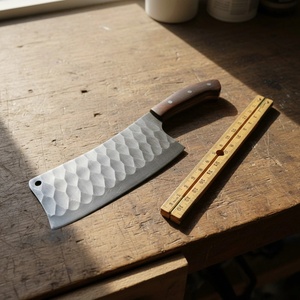 Couteau à découper artisanal en acier Damas, pointe tombante, manche en bois, bord droit, qualité industrielle, personnalisable ODM, couteau à viande - Product Image 4