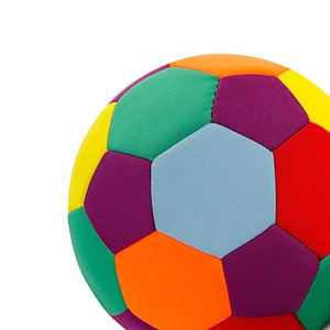 Ballon de football rembourré, respirant et durable pour filles, garçons et adultes – Idéal pour l'entraînement à domicile et les jongleries – Cadeau parfait pour les joueurs de football - Product Image 6