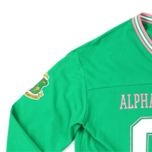 Camiseta Verde de Manga Larga AKA1908 para Mujer, Bordado Chenille, Ropa de Hermandad Griega, Estilo Fútbol Americano, Ajuste Premium - Product Image 2