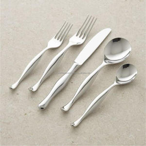 Forever ชุดช้อนส้อมสแตนเลสคุณภาพดีสีเงินชุดมีดโรงแรมมีด้ามจับสุดหรู - Product Image 3