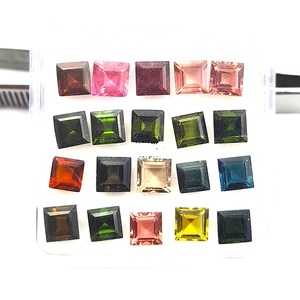 Pierres précieuses naturelles multi-tourmalines, taille carrée, facettées, calibrées, 7 mm, pour la fabrication de bijoux, vente en gros, fournitures en vrac - Product Image 1