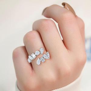 Bague en or blanc 18 carats massif avec diamant de laboratoire en forme de poire de 2,15 carats, bague moderne et élégante - Product Image 1