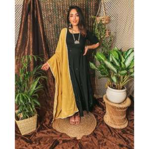 Ensemble de costume en satin respirant noir charbon pour femme, taille XS - Product Image 3