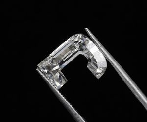 Diamante único de 2.50 ct con corte en J, cultivado en laboratorio, VVS-VS, color E,F, CVD, piedra suelta de fantasía, diamante alfabético cultivado en laboratorio, hecho a pedido. - Product Image 2