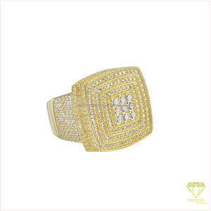 Bague de luxe pour homme en argent sterling 925 avec diamant Moissanite, face carrée audacieuse, multiples rangées scintillantes et bijoux en gros - Product Image 6