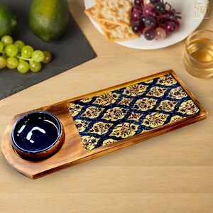 Élégante assiette de service en bois avec incrustation artistique en céramique et trois bols à sauce pour la cuisine, la salle à manger et la décoration de fête - Product Image 5