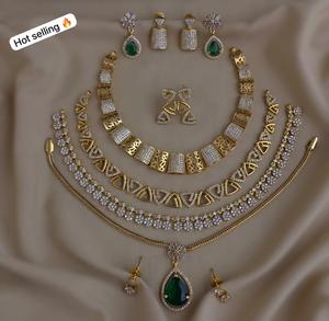 Ensembles de colliers en CZ de qualité supérieure, offre combinée idéale pour toutes les occasions, aussi bien pour les fêtes que pour le bureau, designs élégants et chics. - Product Image 1