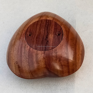 Urnes en bois en forme de coeur Urnes de souvenir de crémation faites à la main de haute qualité - Product Image 3