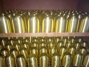 Pot à bougie vide de Noël en métal givré doré fait à la main avec logo personnalisé style vintage multi-design vente à chaud - Product Image 6