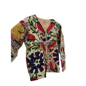 Chaqueta Kantha Suzani con bordado Floral bohemio, Unisex, trabajo a mano, lana, manga larga, borde crudo, estampado, diseño acolchado, bolsillo - Product Image 3