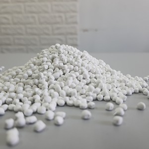 High Quality PE PP PS White <b>Masterbatch</b> with High TiO 6~18g/10 Mins MFR CPI Vietnam for Film Injection Blow Molding Extrusion - Product Image 1