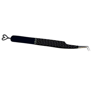 Pince à cils Black Diamond Grip, gravée en forme de cœur, personnalisée, en acier inoxydable durable, pointe en fibre, pince à cils pointue - Product Image 1