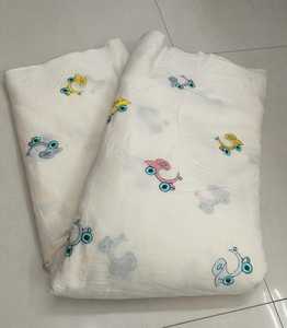 Cotton Multiwork <b>Fabric</b> Width 44 Floral Pattern Home Textile Bedding Material Breathable <b>Medium</b> Weight Woven Plain Style - Product Image 4