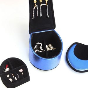 Scatola Portagioie in Velluto Blu a Forma di Scarpa con Tacco Alto 23 cm e Ganci - Product Image 3