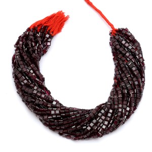Cuentas facetadas cuadradas de granate AAA+ de 5x5 mm, granate rojo natural, piedra semipreciosa, cuentas sueltas elegantes para la fabricación de joyas. - Product Image 2