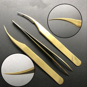 Pince à épiler RMI en acier inoxydable, poignée unie, finition dorée plasma, durable, 10 mm, pour extensions de cils, avec 2 pointes différentes pour cils - Product Image 4