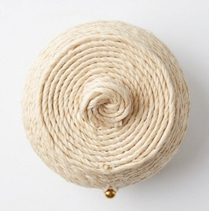 Trousse de premiers secours artisanale en macramé, boule décorative ronde, style bohème, décoration de table intérieure, utilisation dans le salon - Product Image 1