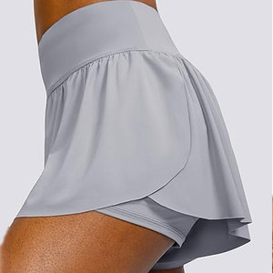 Diseño de cintura elástica con tela suave, ideal para uso diario y cómodo, estilo casual, pantalones cortos Elle. - Product Image 3