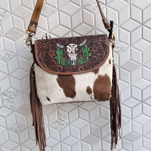 Bolso tote de cuero con flecos y grabado a mano estilo occidental, estilo gitano vintage bohemio, hecho a mano con cuero auténtico con pelo, multiusos. - Product Image 1