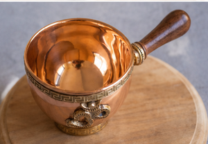 Bol de service artisanal en cuivre pur avec poignée en bois, bol ayurvédique traditionnel en cuivre, bol à soupe en cuivre de qualité supérieure, décoratif - Product Image 4