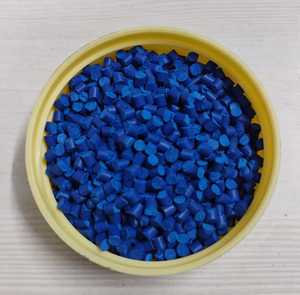 Masterbatch bleu COLMAN pour PE et PP, idéal pour films et emballages plastiques - Product Image 2